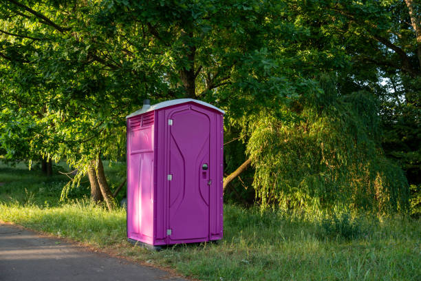 Best Portable restroom trailer rental  in Pembroke Park, FL